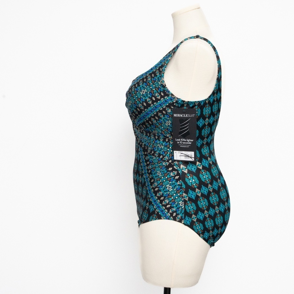 Miraclesuit Amarna Criss Cross Escape One Piece‎ Swimsuit - Picture 6 of 12